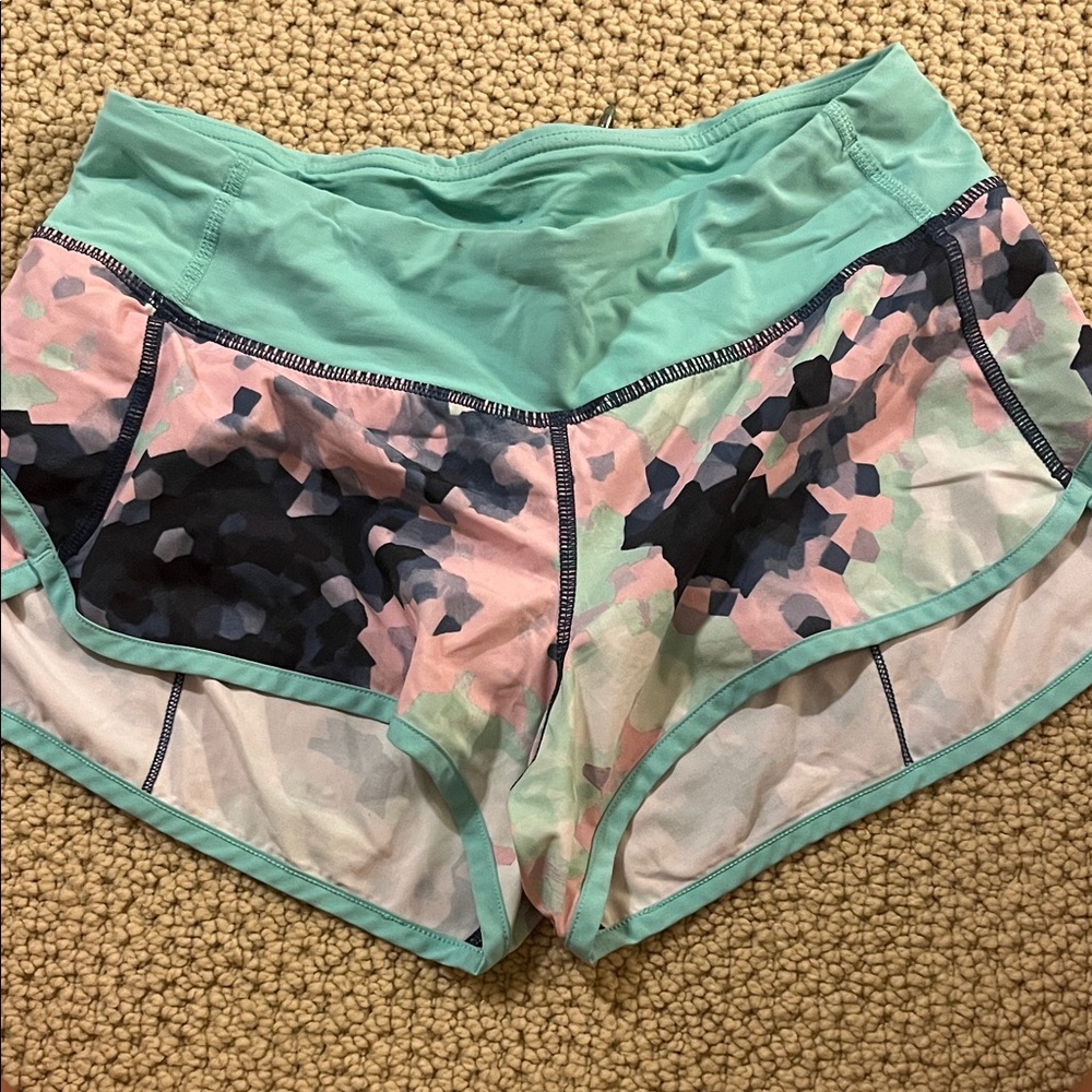 Lululemon Colorful Women's Speed Up Shorts
